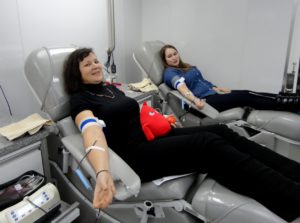 Сотрудников промышленных предприятий Тамбовской области ежемесячно становятся добровольными донорами крови